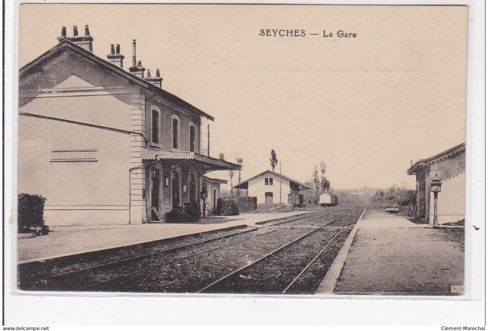 SEYCHES : La Gare - Très Bon état - Autres & Non Classés