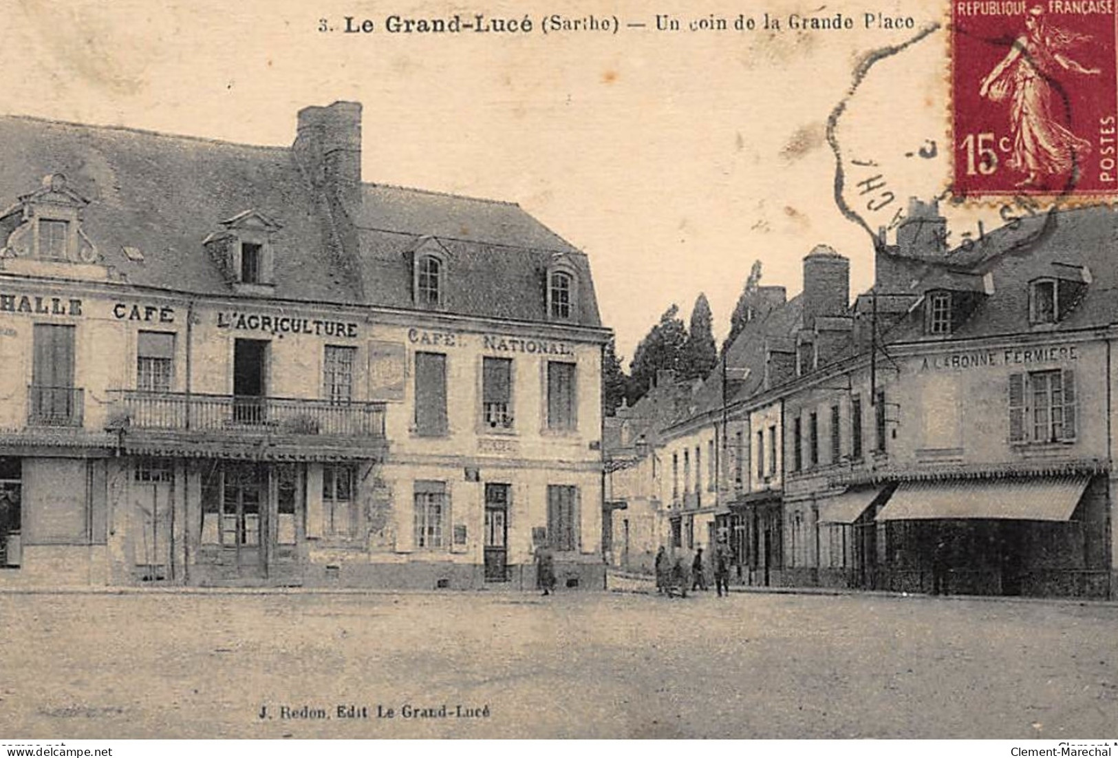 LE GRAND-LUCE : Un Coin De La Grande Place - Tres Bon Etat - Le Grand Luce