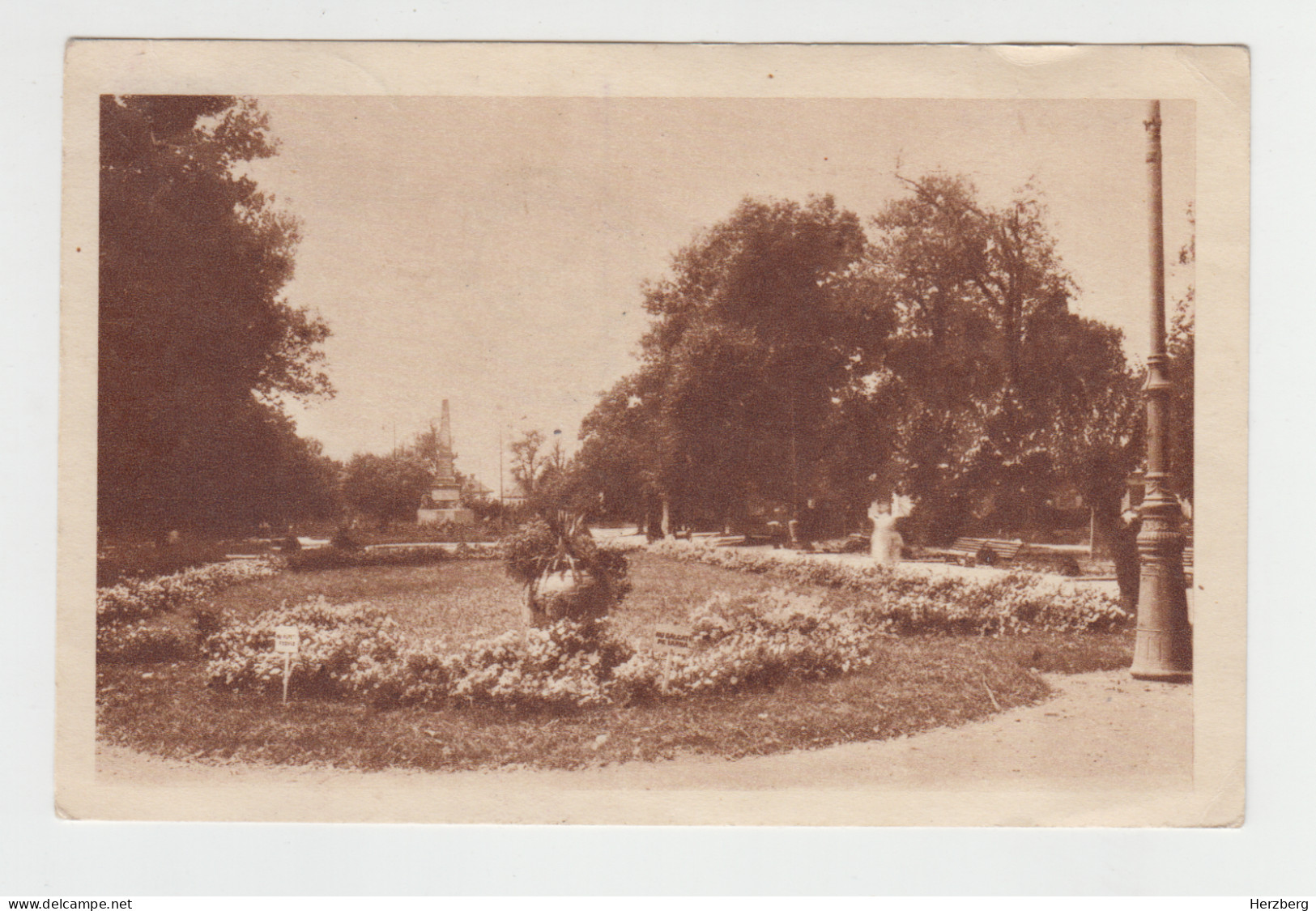 Romania Rumanien Roumanie 1960 Used Postal Stationery Iasi Gradina Copou Garden Park Jardin Publique Monument Denkmal - Enteros Postales