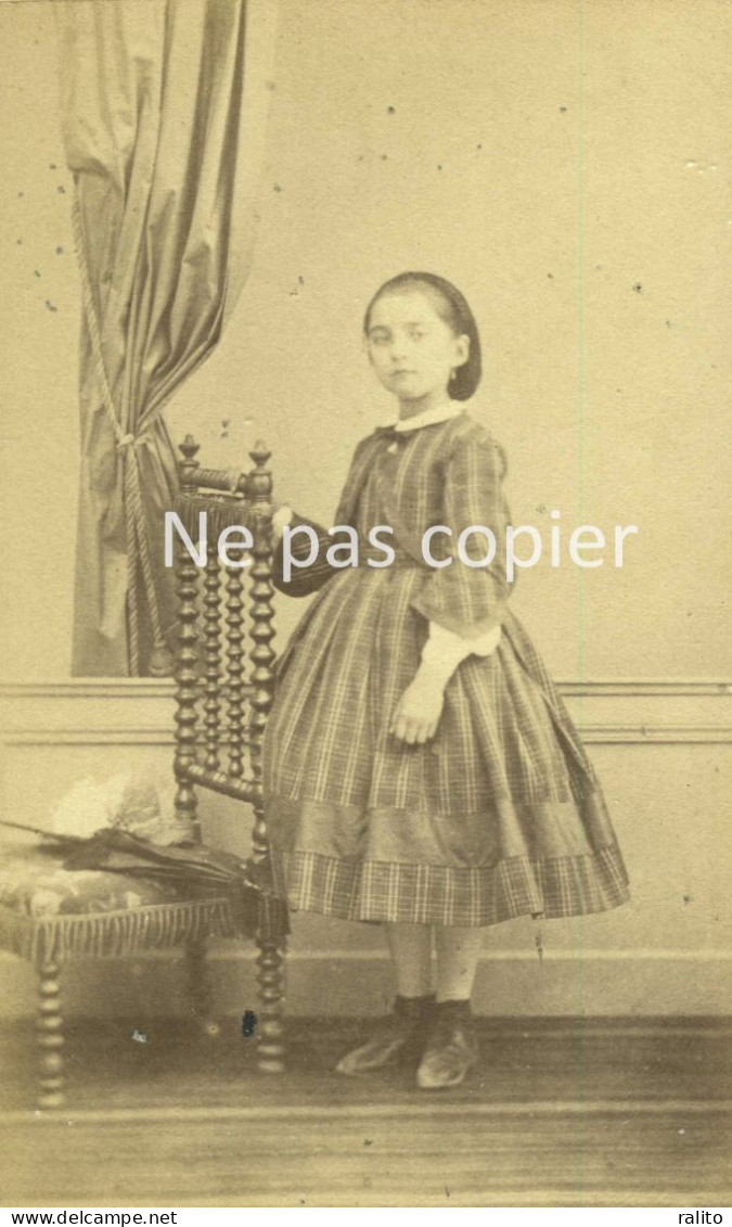 JEUNE FILLE Vers 1865 CDV Par DEJONGE à ANGOULÊME - Old (before 1900)