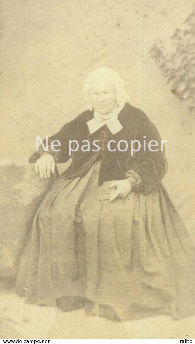 FEMME Vers 1865 CDV Ancienne Mode - Old (before 1900)