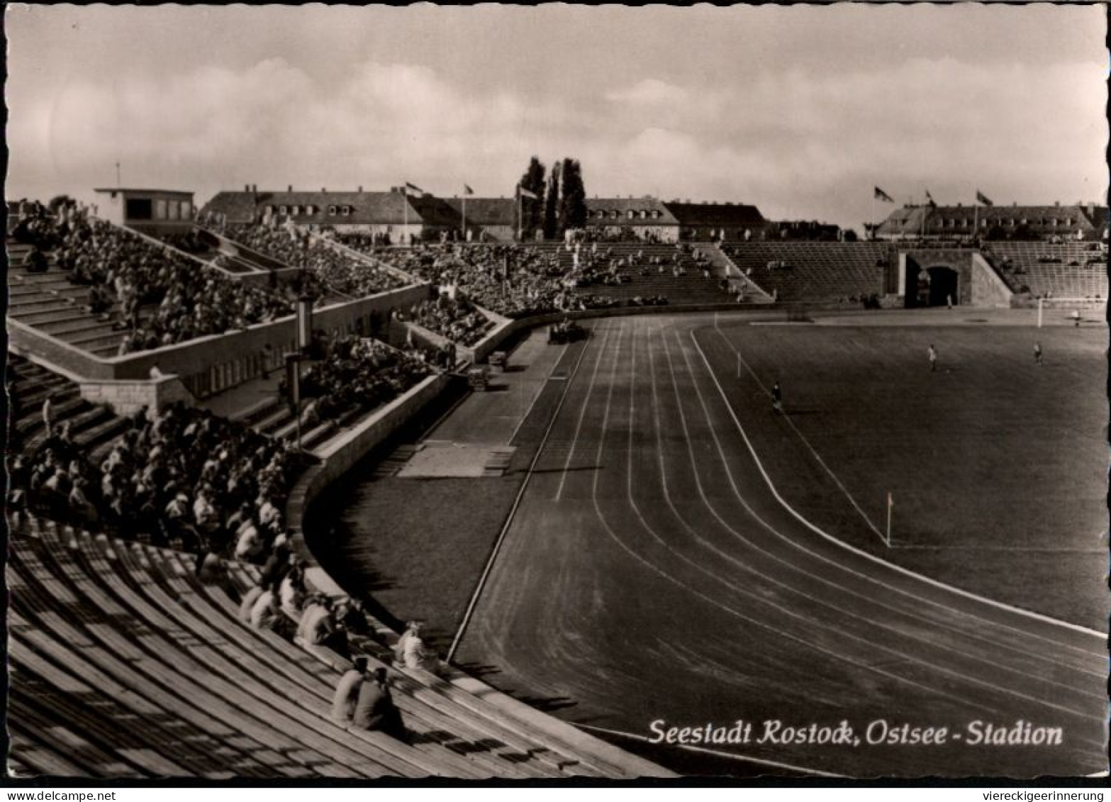 ! Ansichtskarte Aus Rostock , Ostsee Stadion, Stadium - Stades