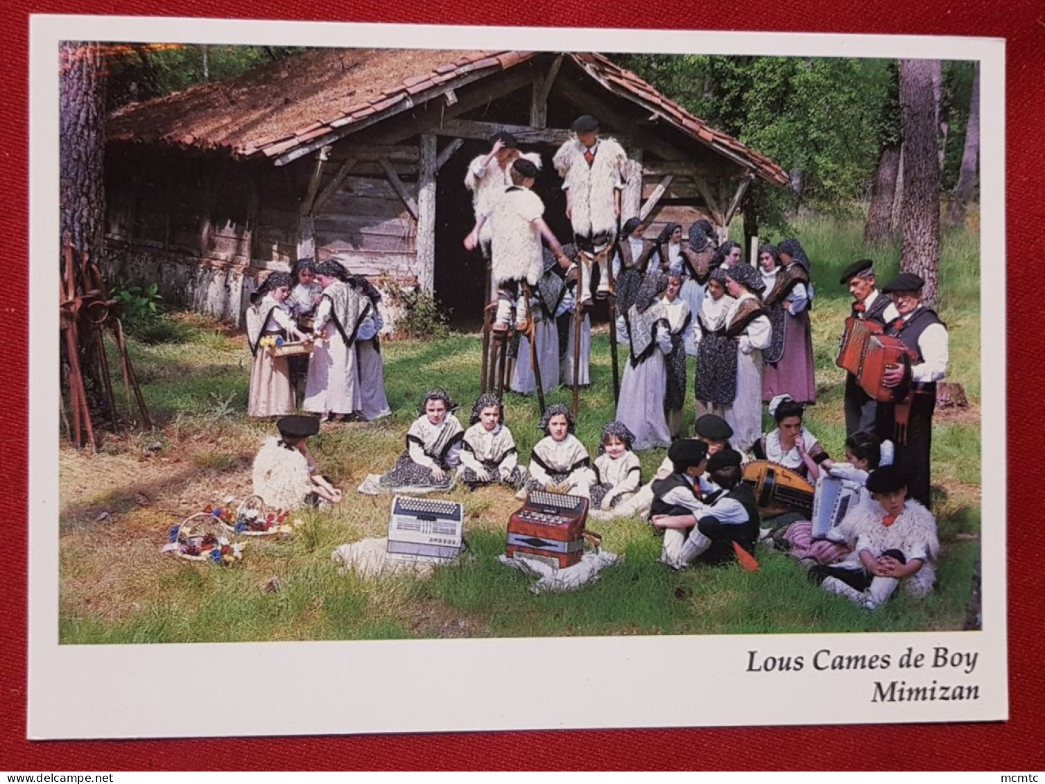 CPM - Groupe Folklorique - Echassiers Landais - Mimizan - "Lous Cames De Boy " - Mimizan Plage