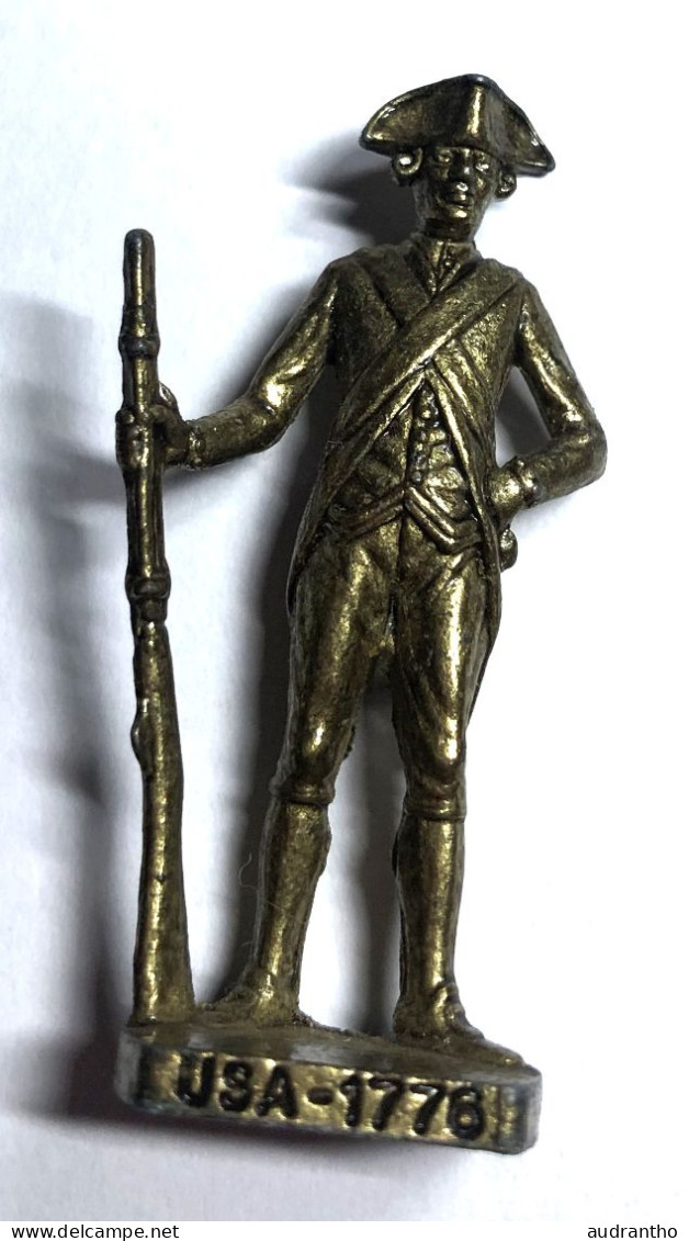 Figurine Soldat En Métal Doré Des USA 1776 - Kinder Années 80 - Loden Soldaatjes