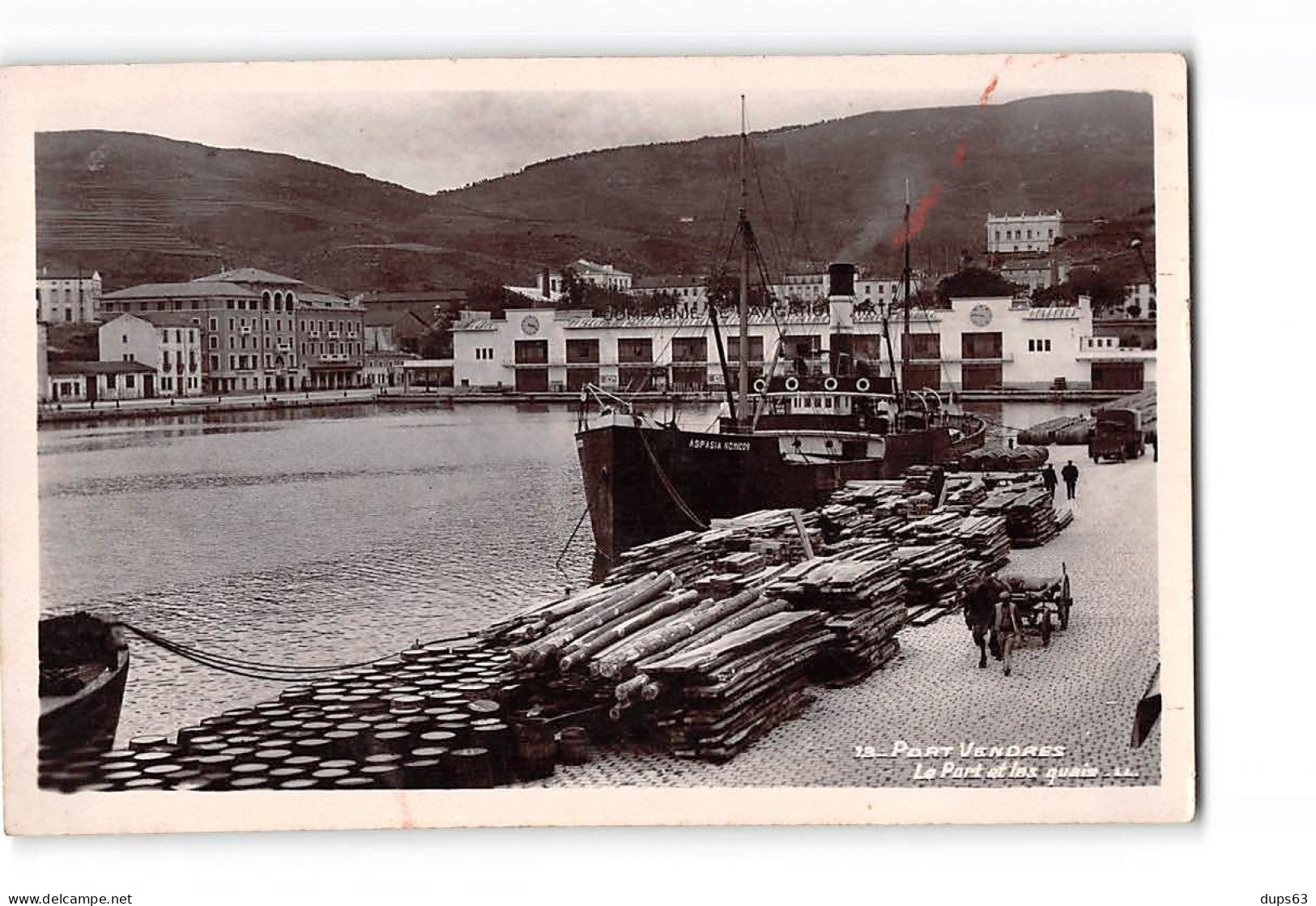 PORT VENDRES - Le Port Et Les Quais - Très Bon état - Port Vendres