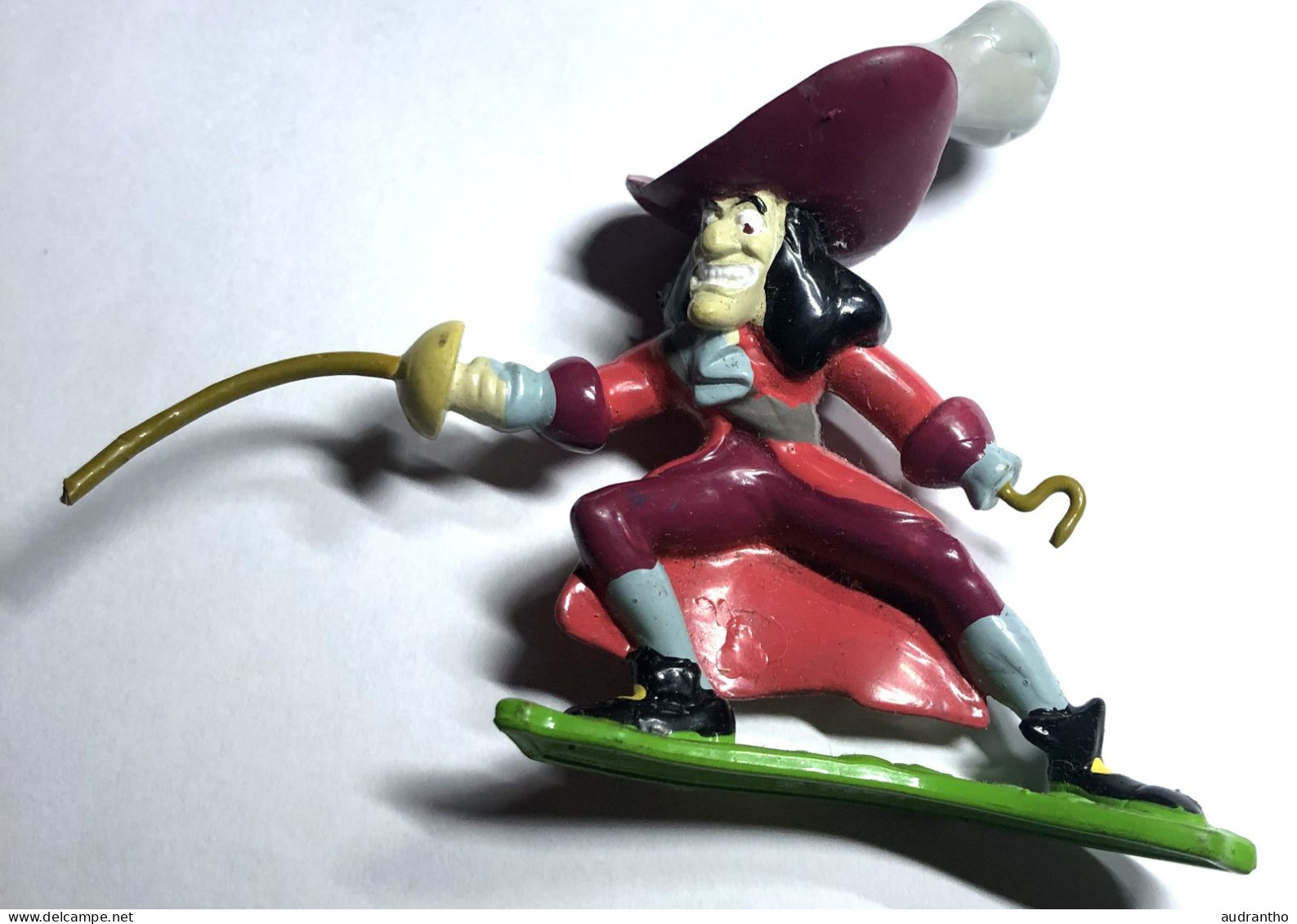 Figurine Capitaine Hook Crochet Disney - Disney
