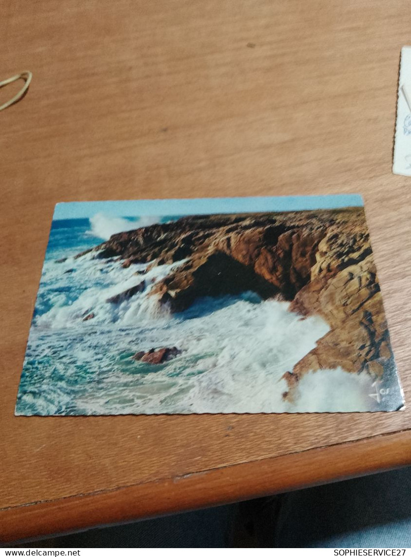 554 //  QUIBERON / COTE SAUVAGE PAR GROS TEMPS - Quiberon