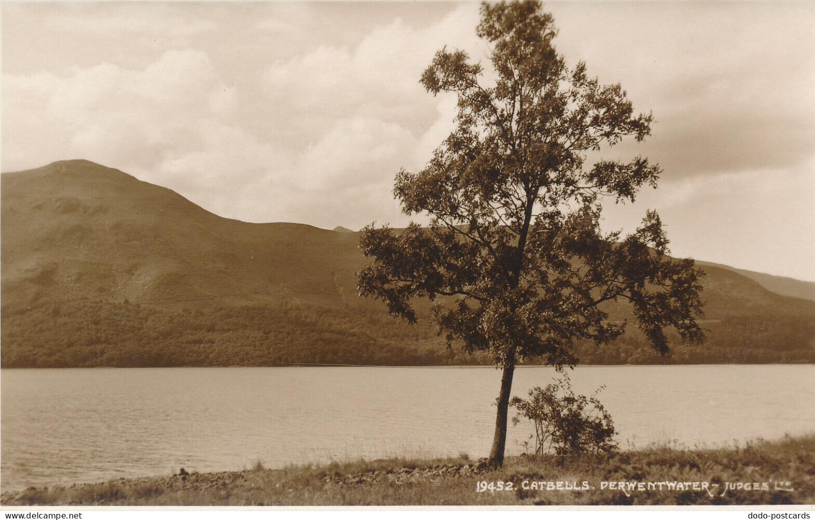 PC41574 Catbells. Derwentwater. Judges Ltd. No 19452 - Mundo