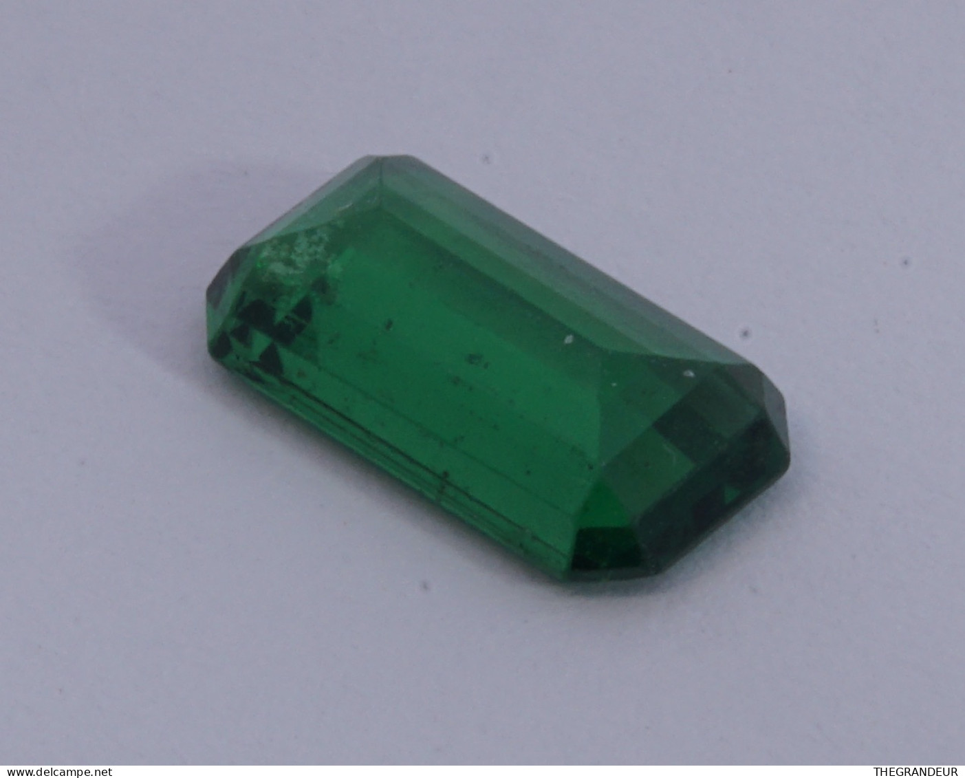 Tsavorite 1.83 Carat Cushion Rectangular Natural Loose Gemstone - Zonder Classificatie