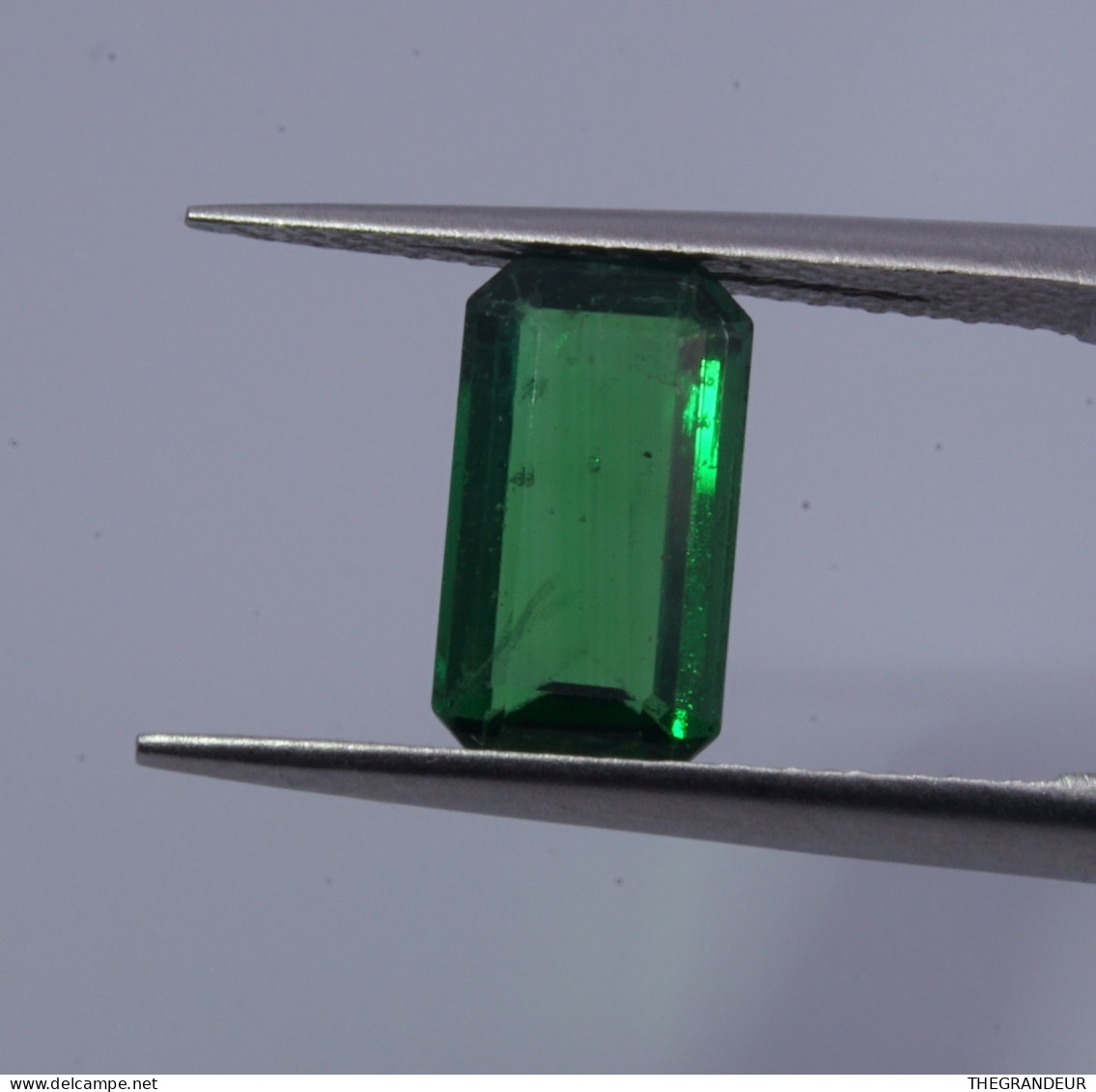 Tsavorite 1.83 Carat Cushion Rectangular Natural Loose Gemstone - Zonder Classificatie