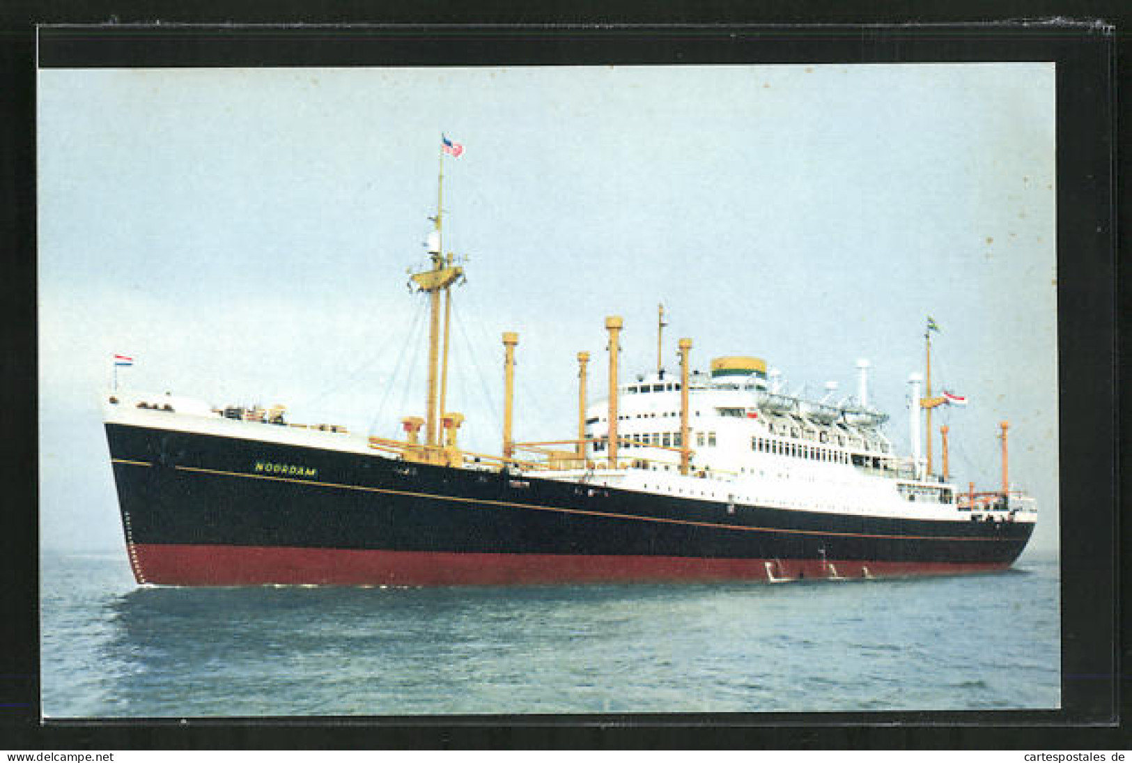 AK M. V. Noordam, Handelsschiff In Spiegelglatter See  - Cargos
