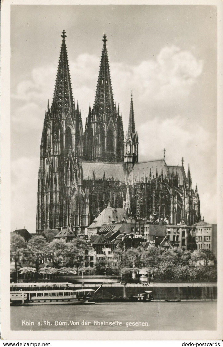 PC40949 Koln A. Rh. Dom Von Der Rheinseite Gesehen. H. Worringen. B. Hopkins - Monde