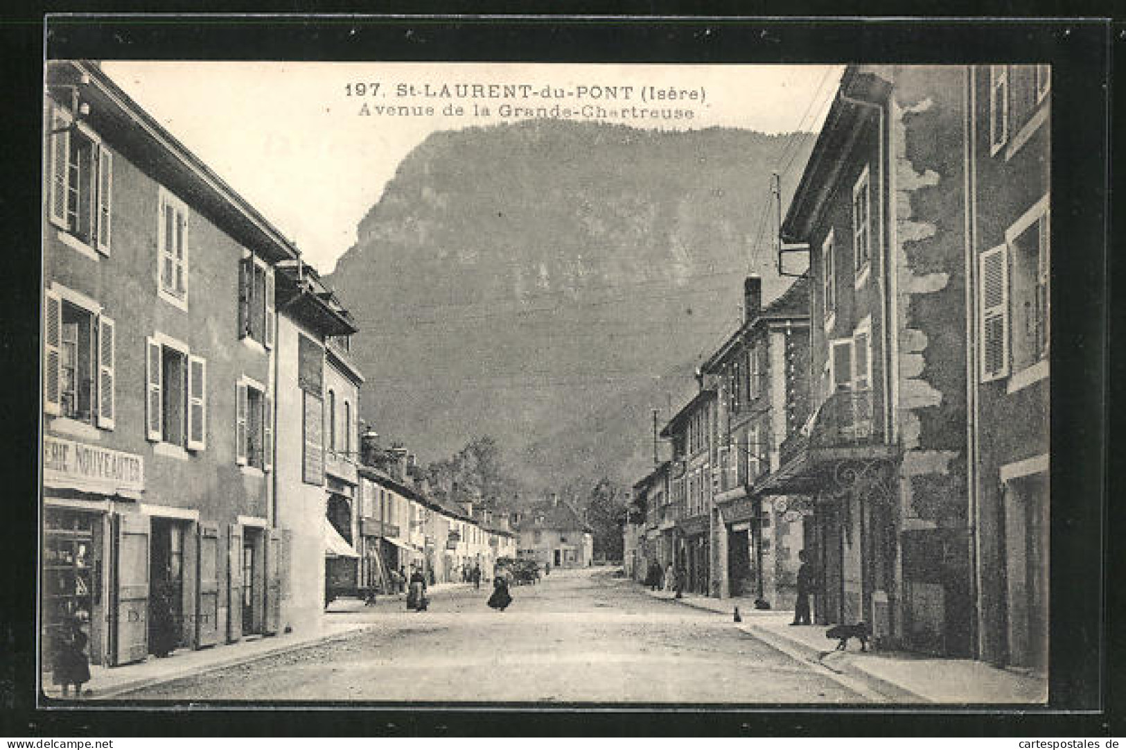 CPA St-Laurent-du-Pont, Avenue De La Grande-Chartreuse  - Saint-Laurent-du-Pont