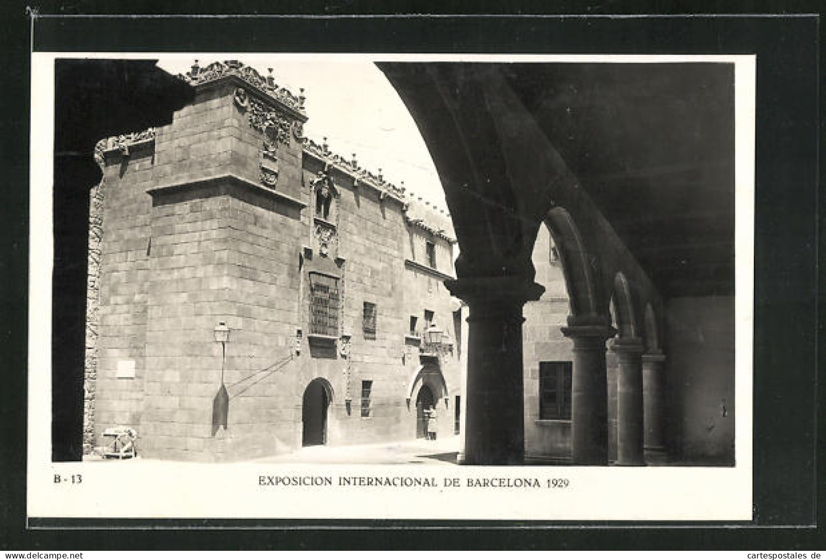 AK Barcelona, Exposicion Internacional 1929, Pueblo Espanol, Calle Caballeros Desde Porticos De Snaguesa  - Tentoonstellingen