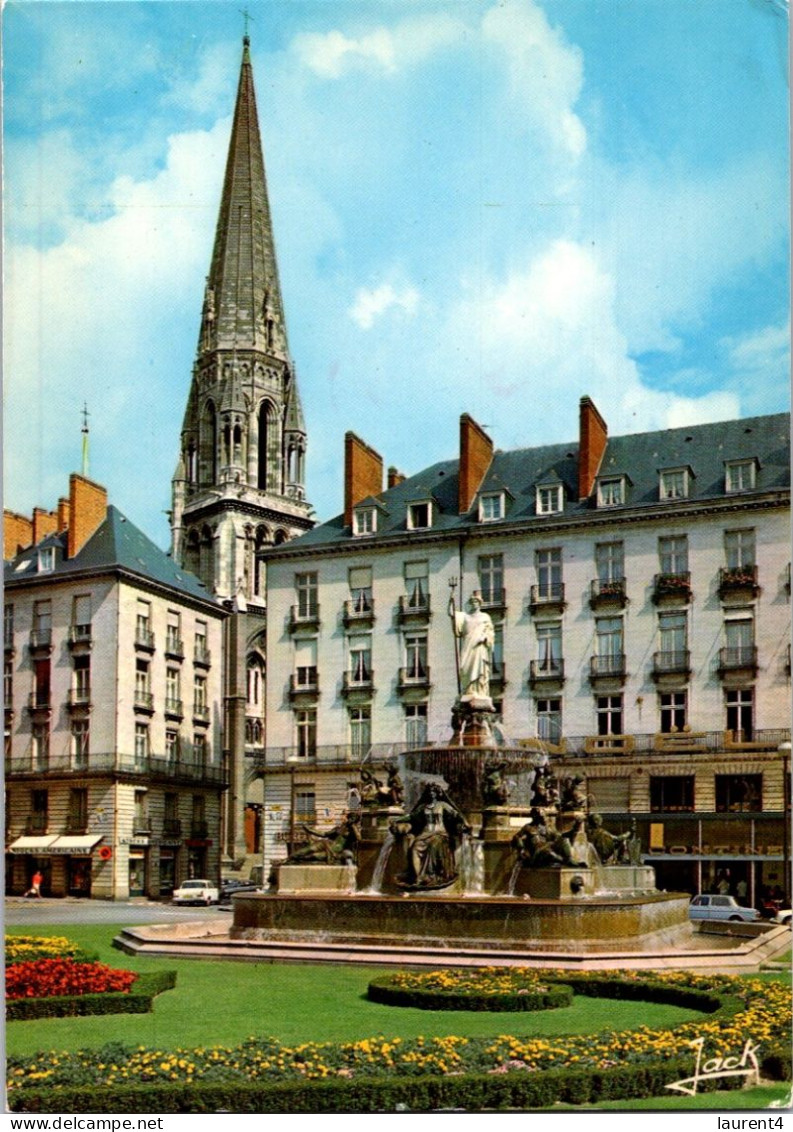 29-3-2024 (4 Y 24) France - Place Royal (et église) De Nantes - Eglises Et Cathédrales