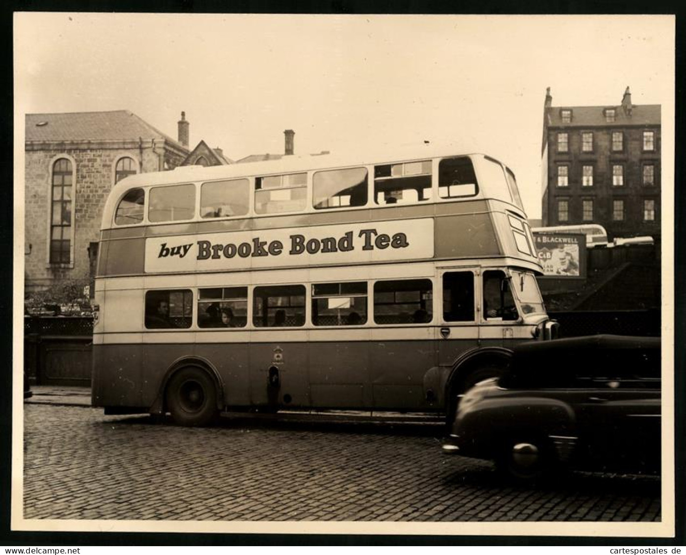 Fotografie Burnley Bus, Werbung Für Brooke Bond Tea  - Auto's