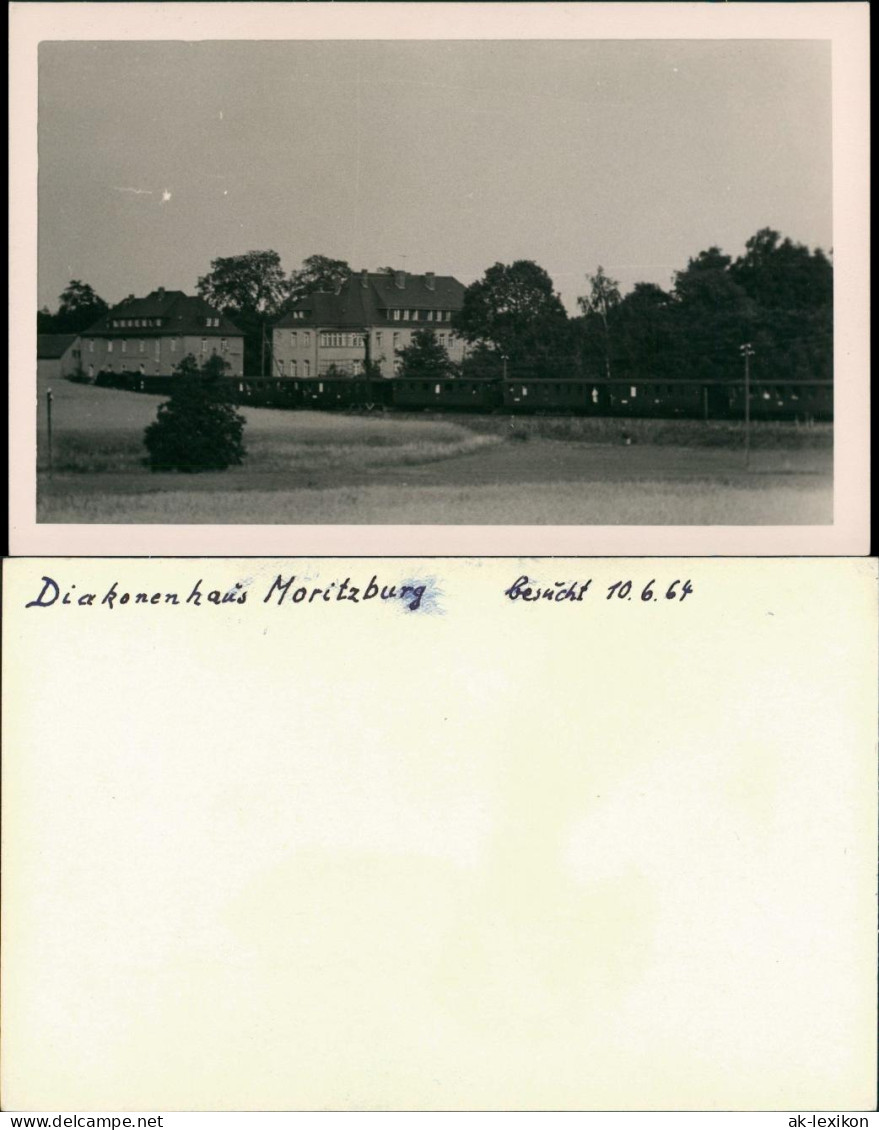 Foto Moritzburg Schmalspurbahn Vor Diakonenhaus 1964 Privatfoto - Moritzburg