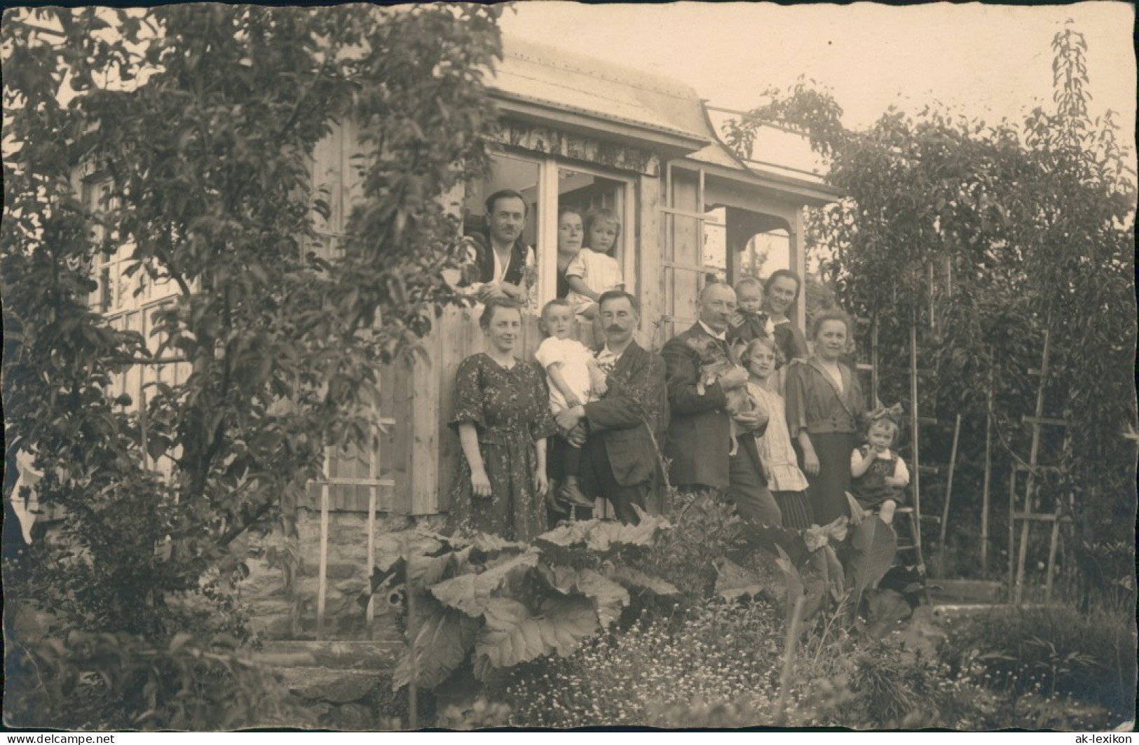 Foto  Schrebergarten/Kleingarten - Familie 1924 Privatfoto - Unclassified