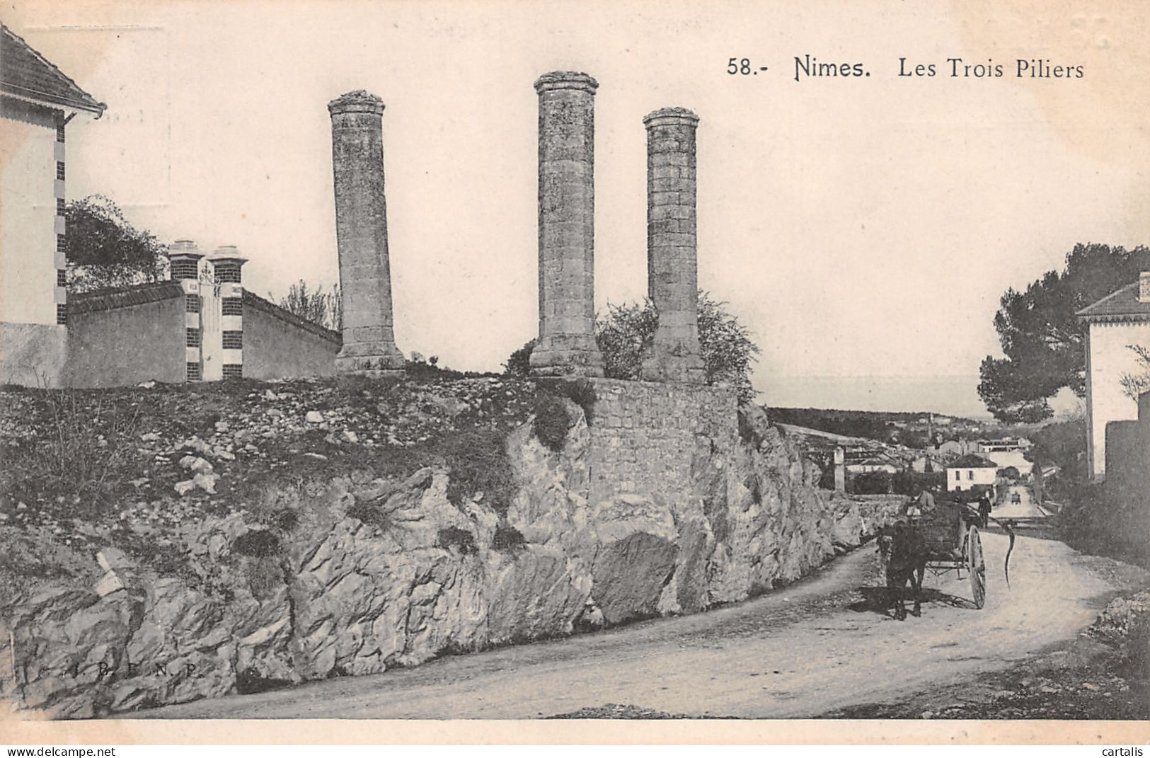 30-NIMES-N°3877-B/0141 - Nîmes