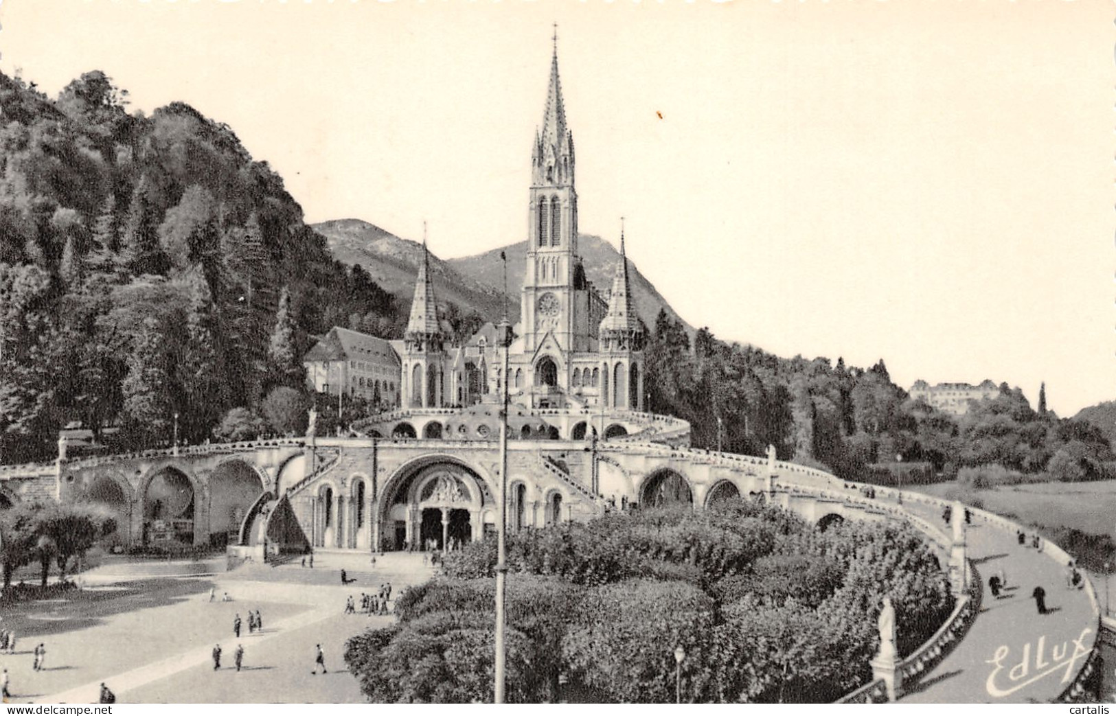 65-LOURDES-N°3882-F/0211 - Lourdes