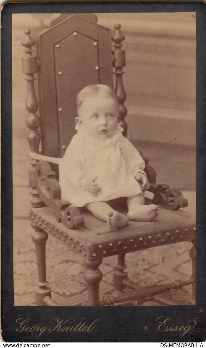 Baby Posing At Antique Chair Atelier Georg Knittel Esseg Osijek Croatia - Alte (vor 1900)