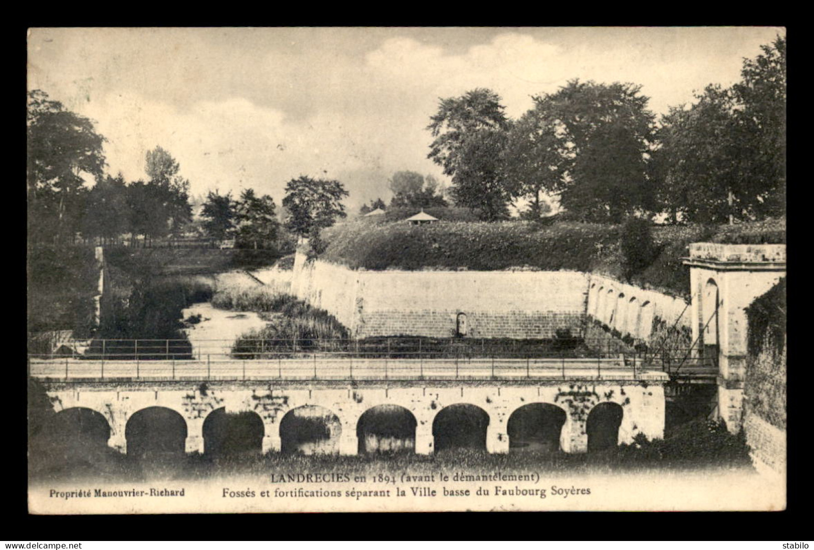 59 - LANDRECIES - AVANT LE DEMANTELEMENT EN 1894 - FOSSES ET FORTIFICATIONS FAUBOURG SOYERES - Landrecies