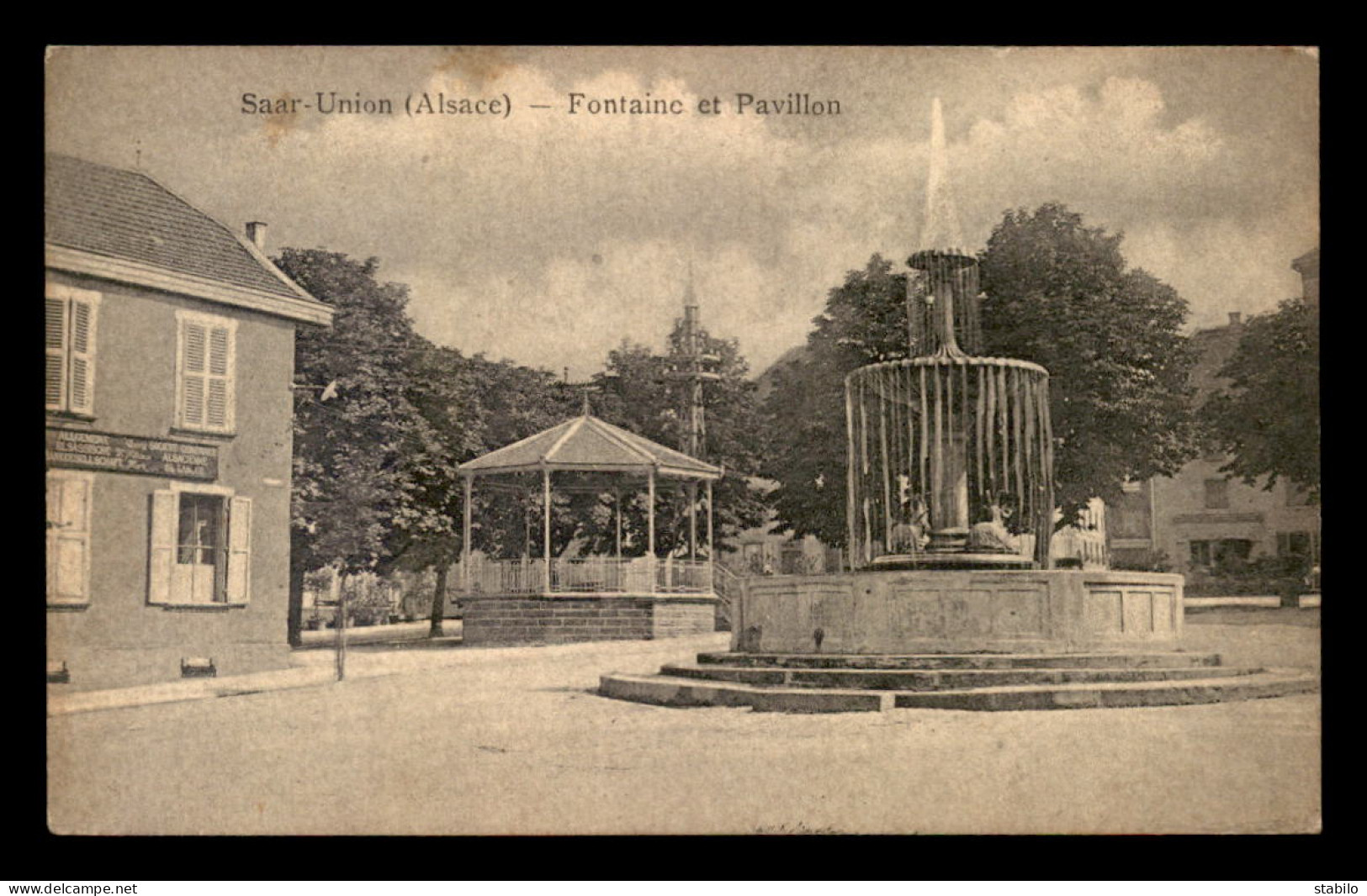 67 - SARRE-UNION - SAAR-UNION - FONTAINE ET PAVILLON - Sarre-Union