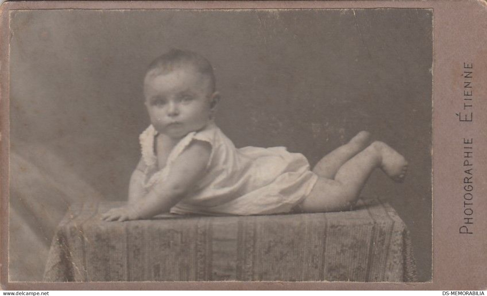 Child Baby Posing Atelier Etienne Vinkovci Croatia - Anciennes (Av. 1900)