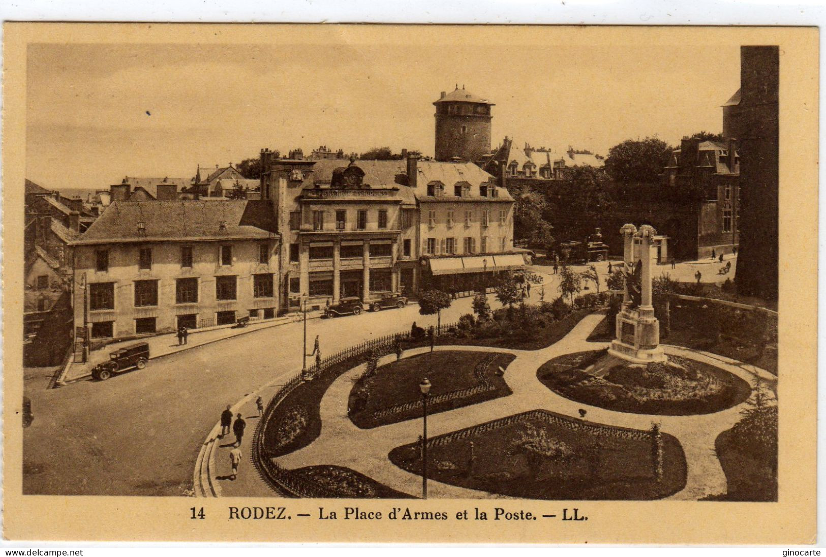 Rodez Place D'armes Et La Poste - Rodez