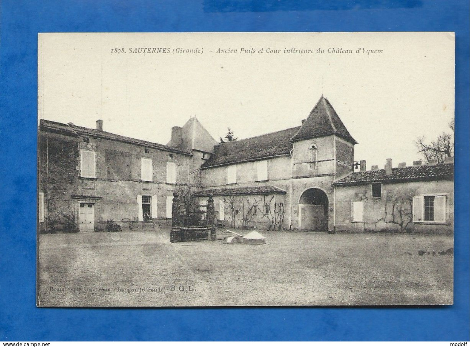 CPA - 33 - Sauternes - Ancien Puits Et Cour Intérieure Du Château D'Yquem - Circulée - Autres & Non Classés