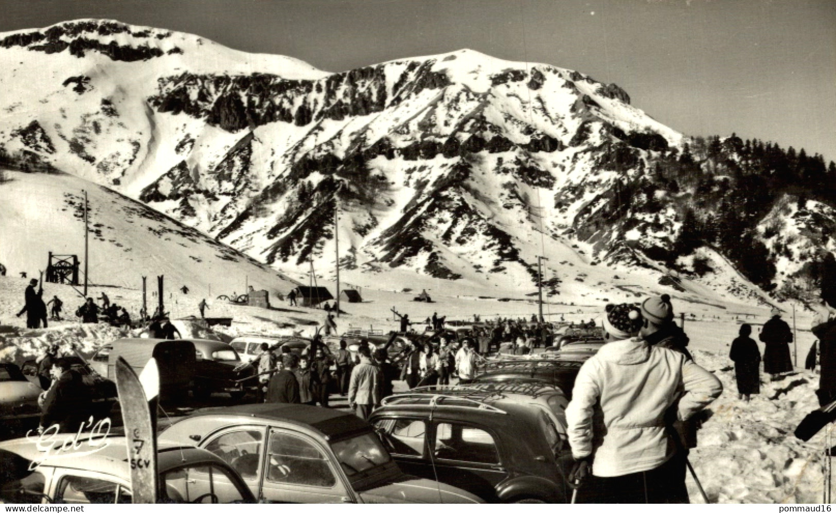 CPSM Sancy Sous La Neige, Sports D'hiver - Parc à Voitures Et Départ Piste G - Autres & Non Classés