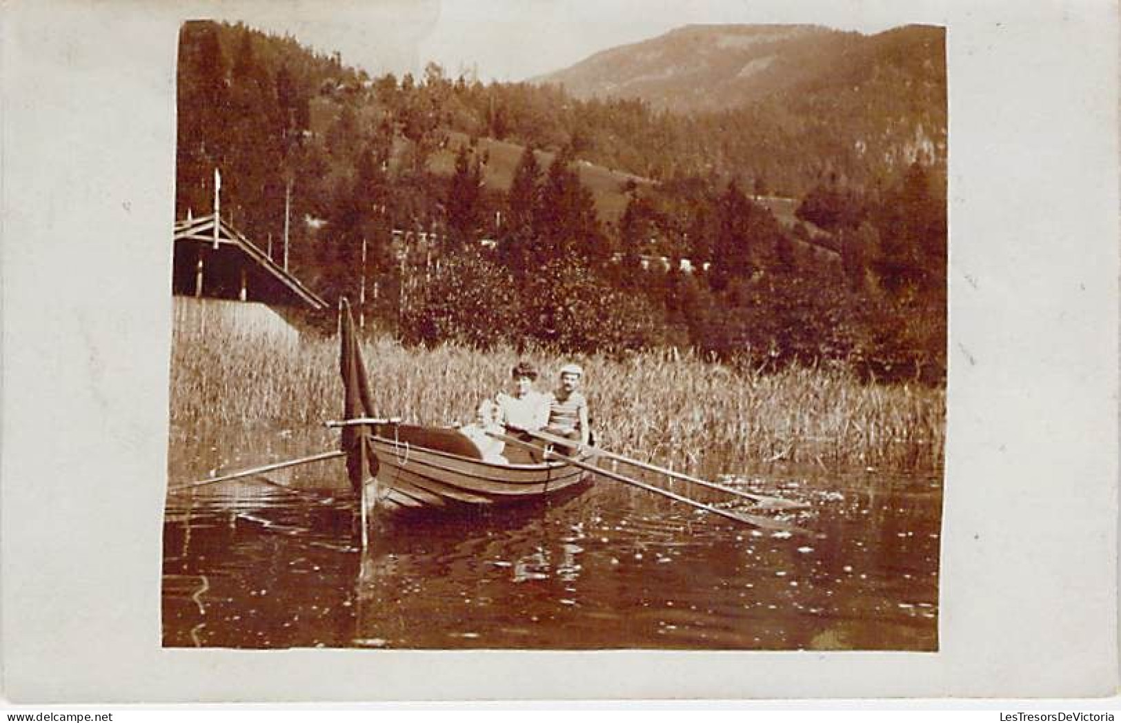 Carte Photo - Allemagne - Une Famille Sur Une Barque - Carte Destinée à Une "TrainKaserne" - Carte Postale Ancienne - Philosophie & Pensées