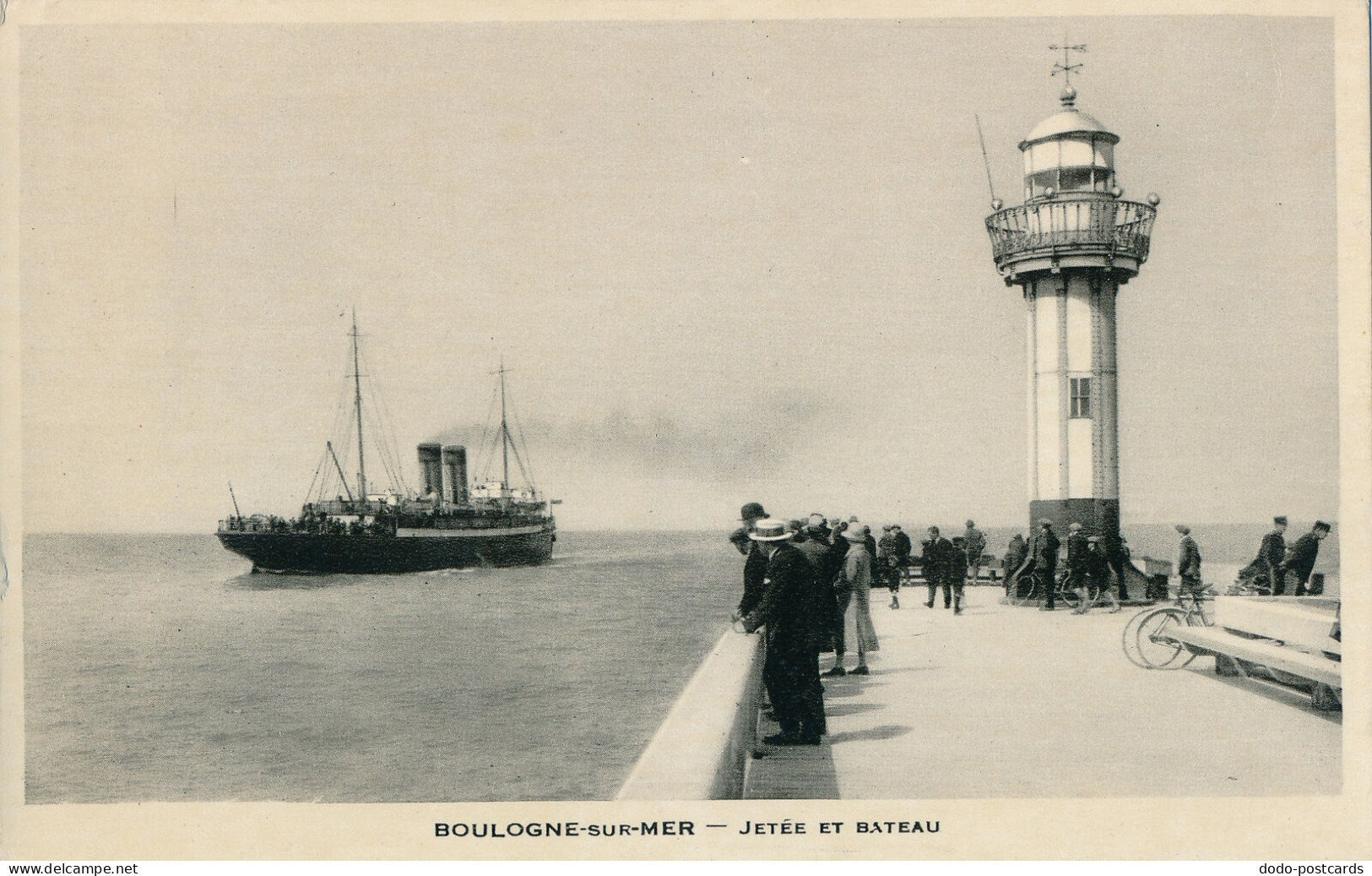 PC47227 Boulogne Sur Mer. Jetee Et Bateau - Monde