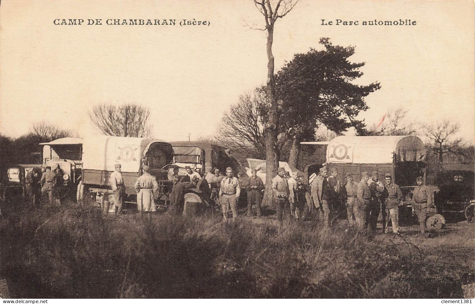 Militaria Isere Viriville Camp De Chambaran Le Parc Automobile - Kasernen