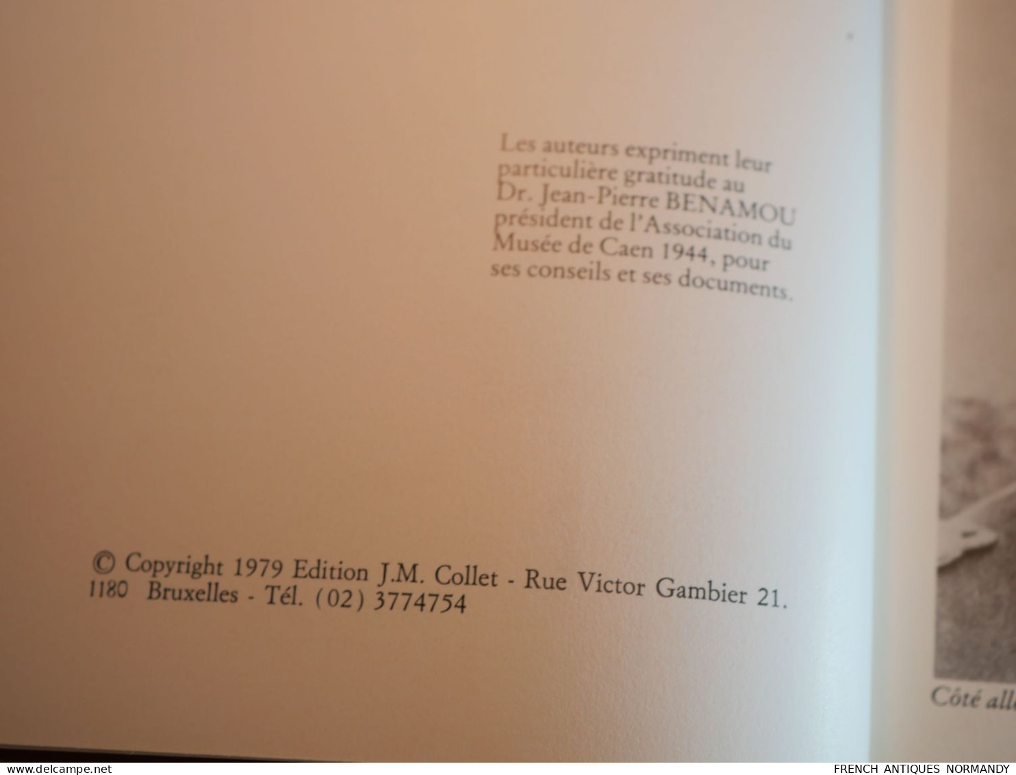 Livre NORMANDIE 1944  - ARROMANCHES 1944 de De Launay 1979  relié 82p 295x220mm En français En l'état, état d'usage