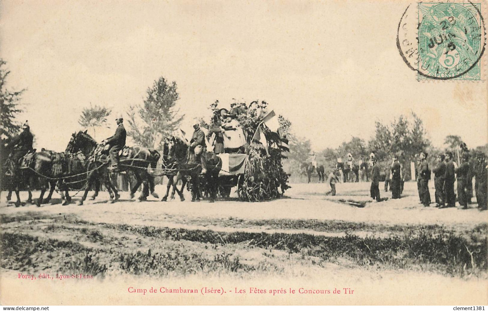 Militaria Isere Viriville Camp De Chambaran Les Fetes Apres Le Concours De Tir - Kasernen