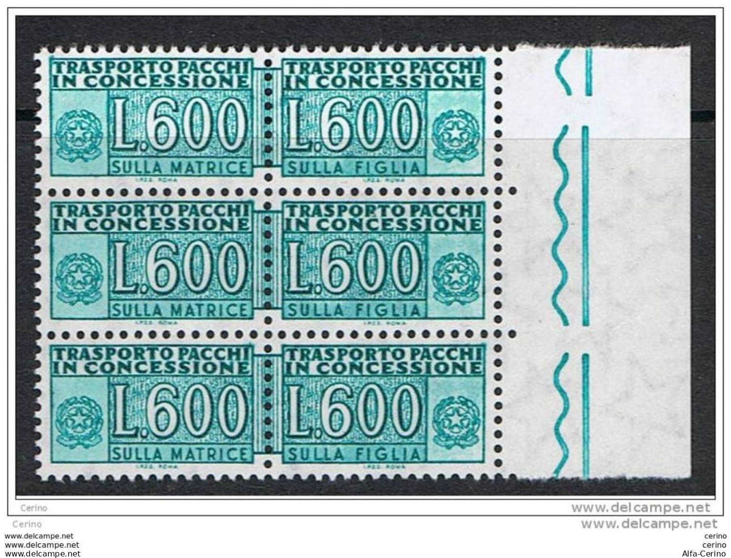 REPUBBLICA:  1955/80  PACCHI  IN  CONCESSIONE  -  £. 600  VERDE  SMERALDO  STRISCIA  DI  3  N. -  SASS. 20 - Consigned Parcels