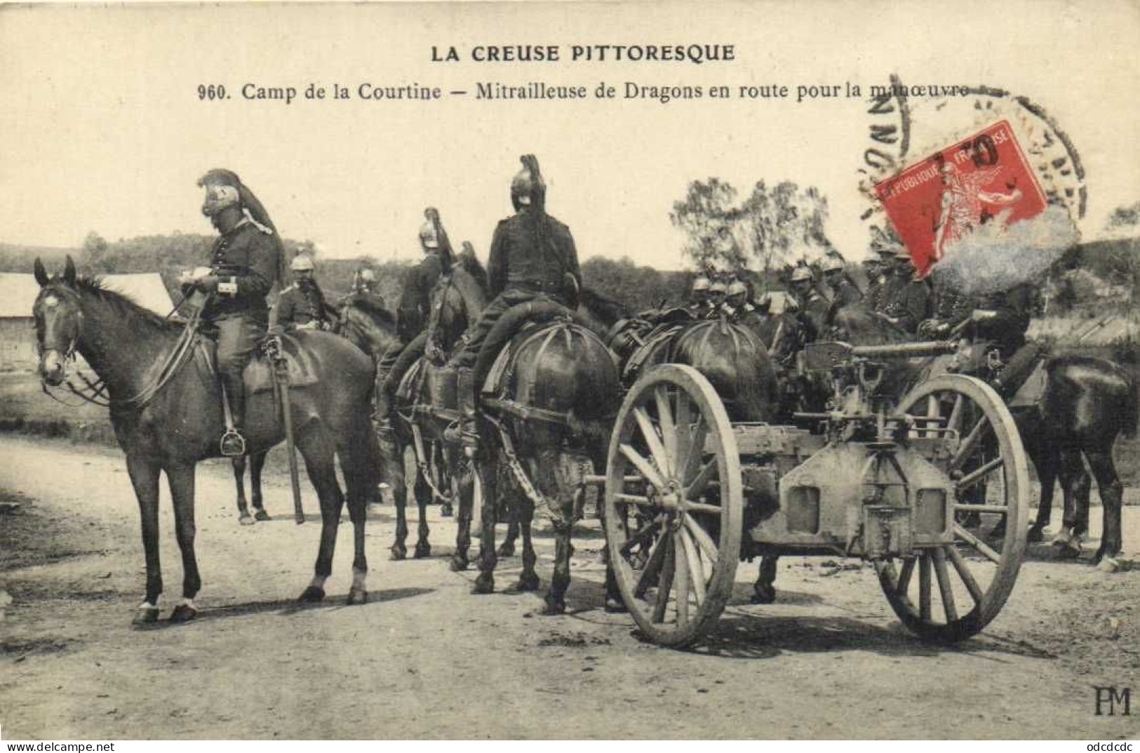 DESTOCKAGE Avant fermeture boutique T BON LOT 100 CPA  MILITARIA  (toutes scannées )