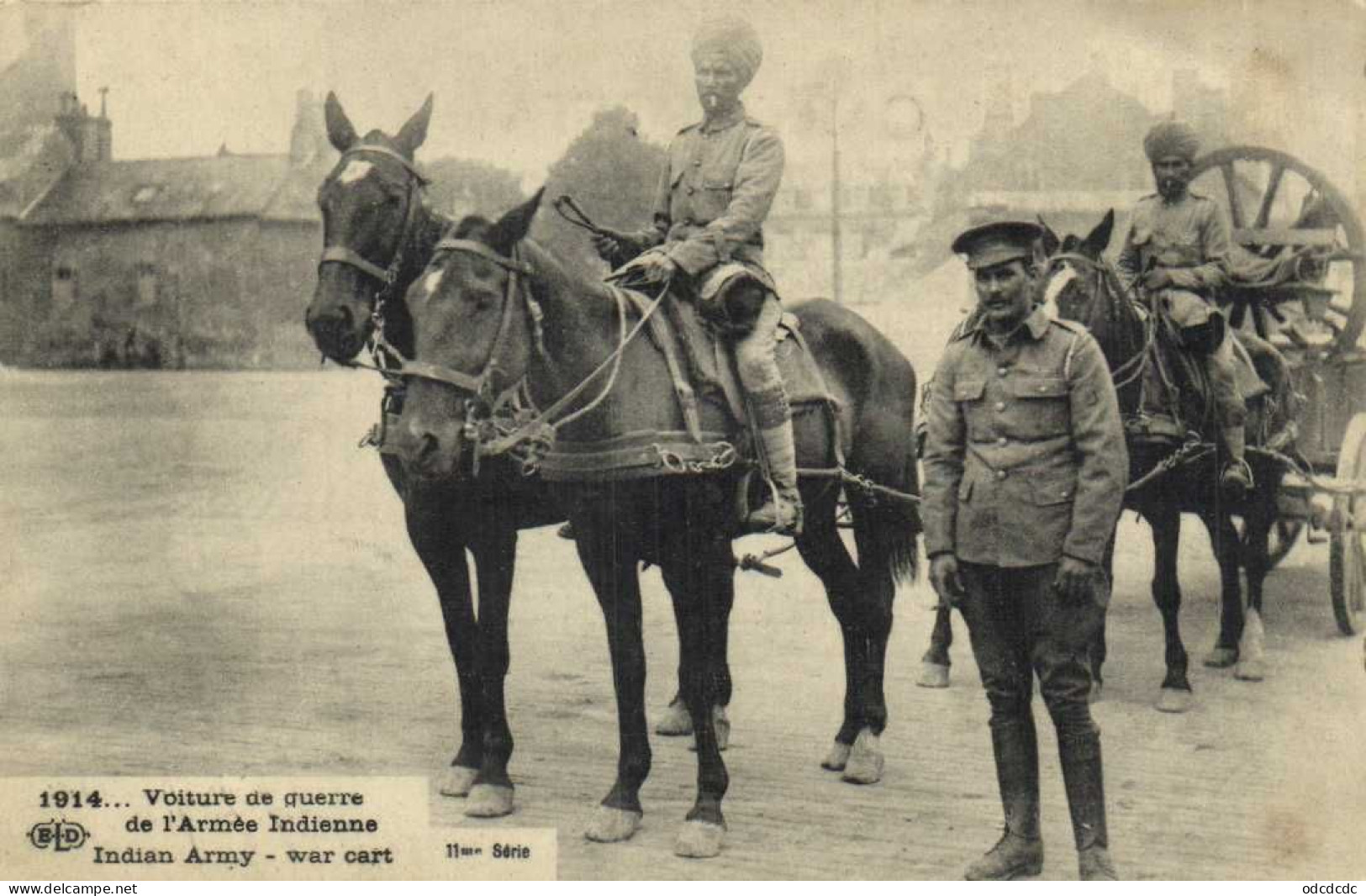 DESTOCKAGE Avant fermeture boutique T BON LOT 100 CPA  MILITARIA  (toutes scannées )