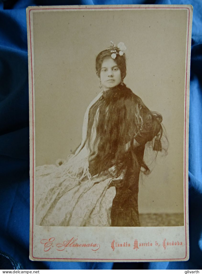 Photo Format Cabinet E. Almenara, Cordoba - Jeune Femme à La Longue Chevelure Lachée, Circa 1880-85 L675 - Oud (voor 1900)