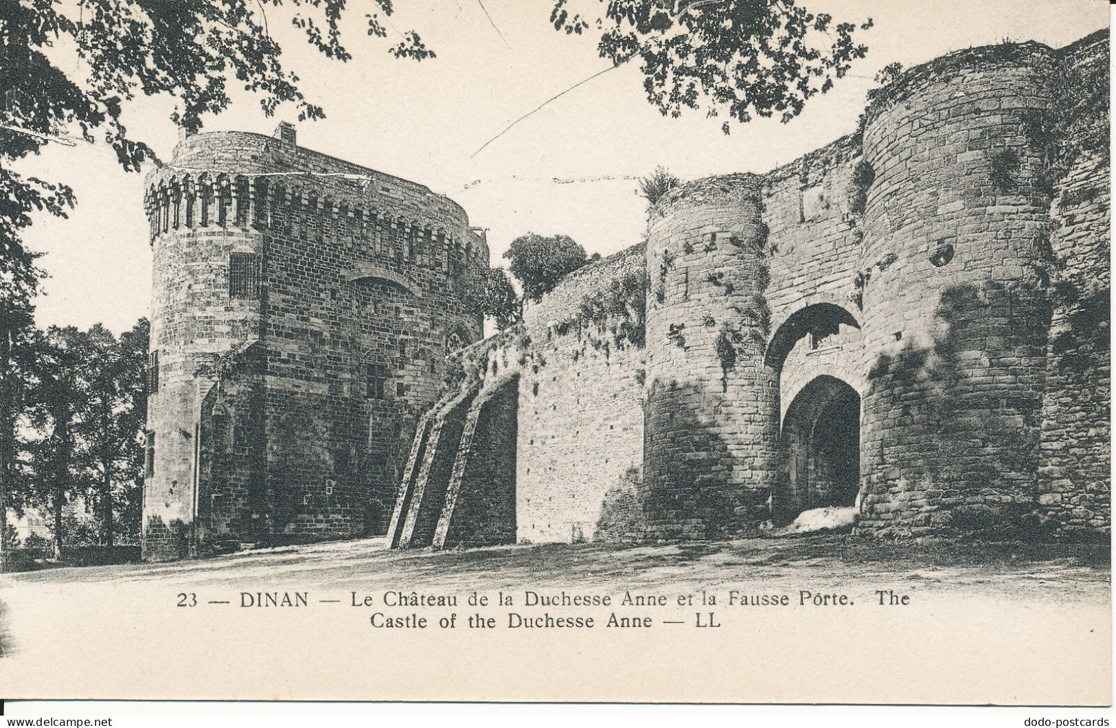 PC46909 Dinan. The Castle Of The Duchesse Anne. Levy Et Neurdein Reunis. No 23 - Monde