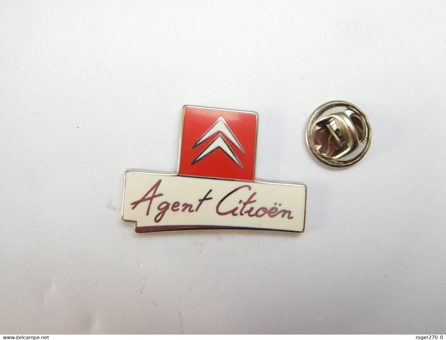 Superbe Pin's En Zamac , Auto Citroën , Agent Citroën , Non Signé - Citroën