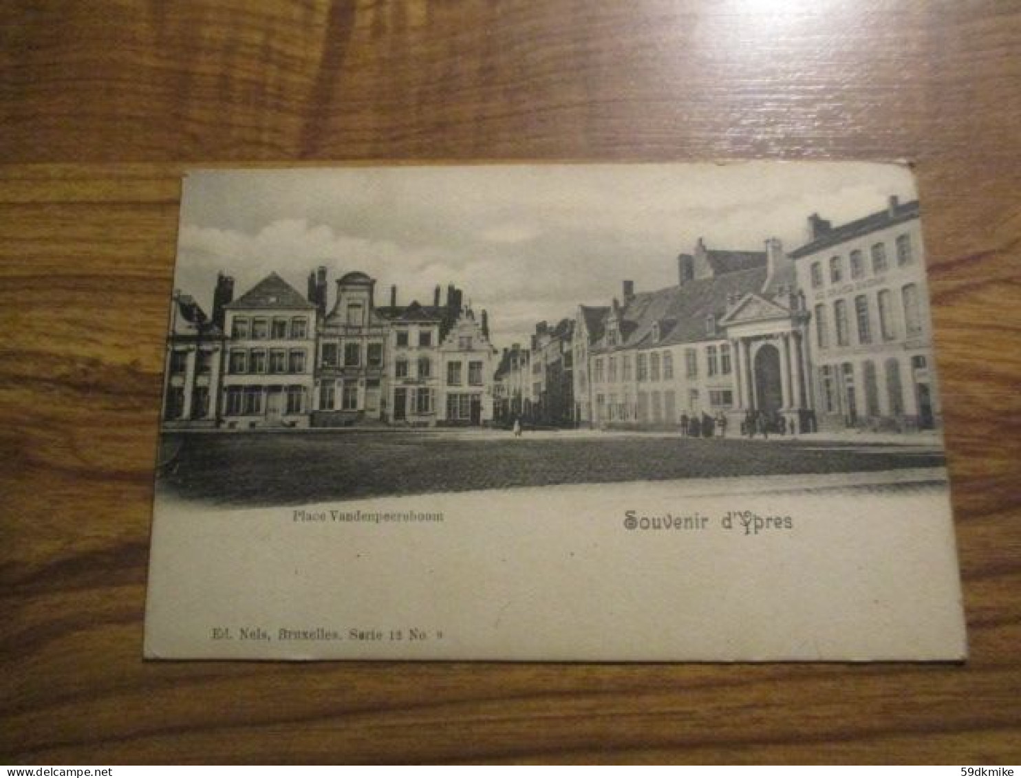 CPA Ypres - Place Vandenpeereboom - Ieper