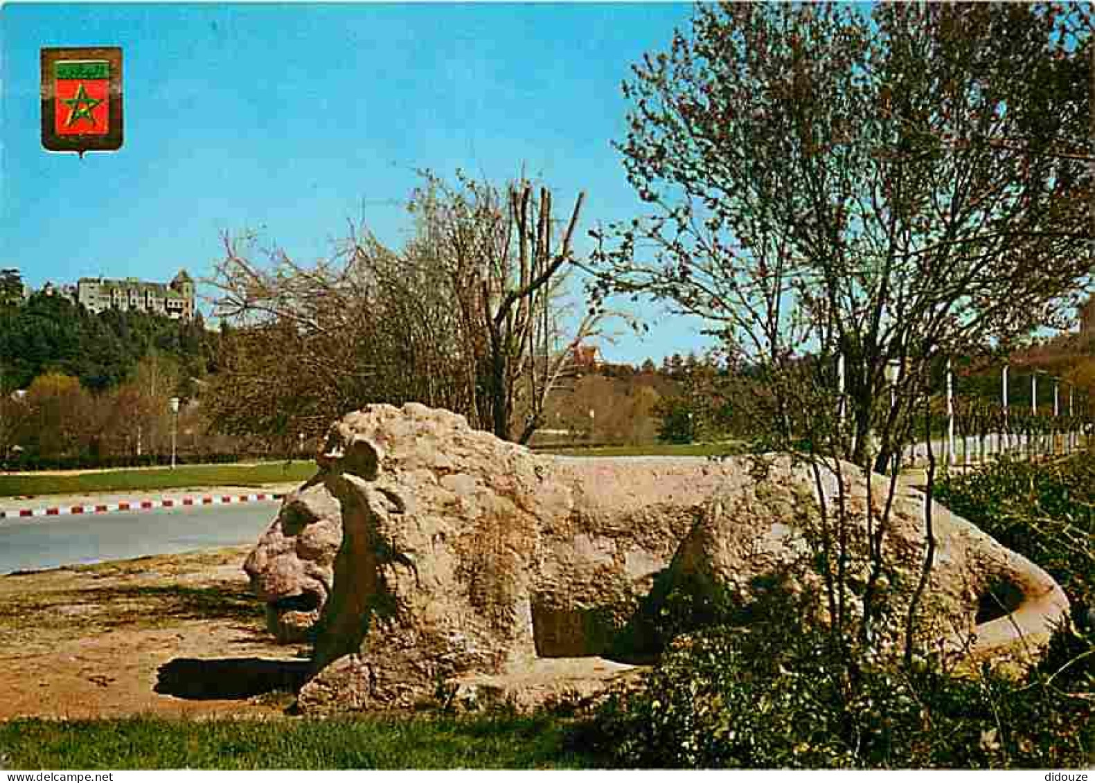 Maroc - Ifrane - Lion Et Palais Royal - CPM - Voir Scans Recto-Verso - Sonstige & Ohne Zuordnung