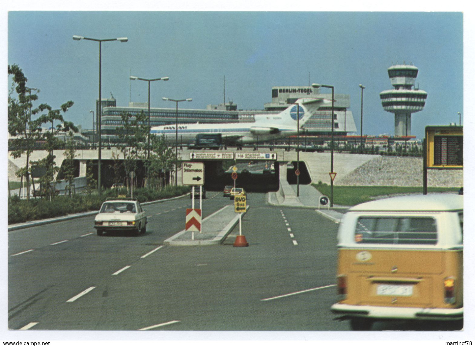 1000 Berlin Flughafen Tegel Autos - Tegel