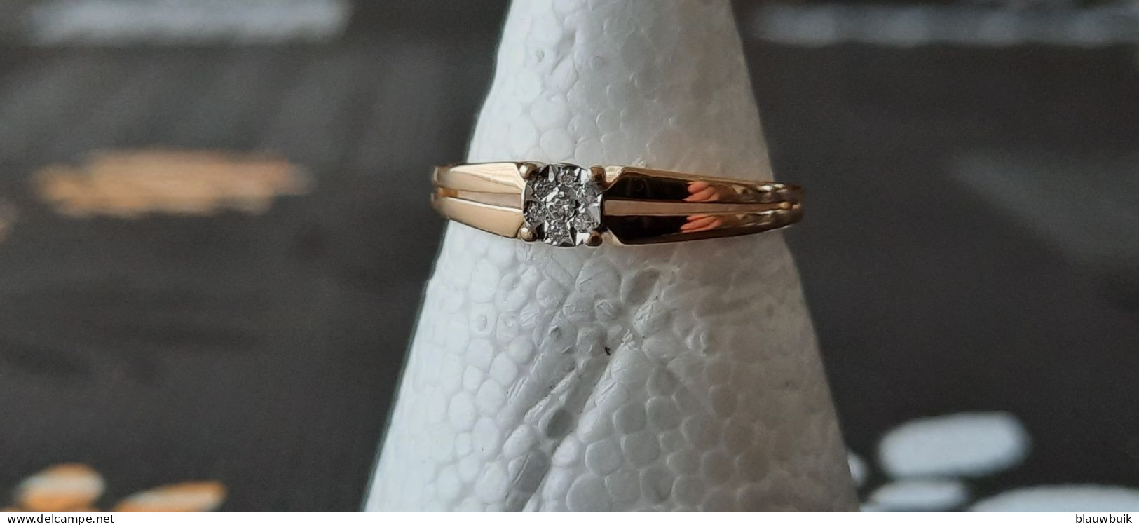 18 Karaat Geelgouden Ring Gemerkt .750 Met Diamant - Anelli