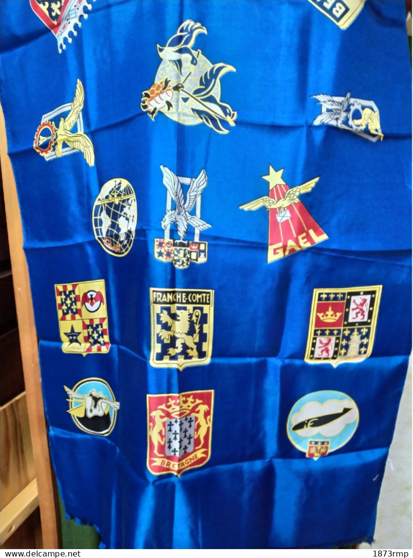 FOULARD EN SOIE ESCADRONS DE TRANSPORT, AVIATION ARMEE DE L'AIR - Aviation