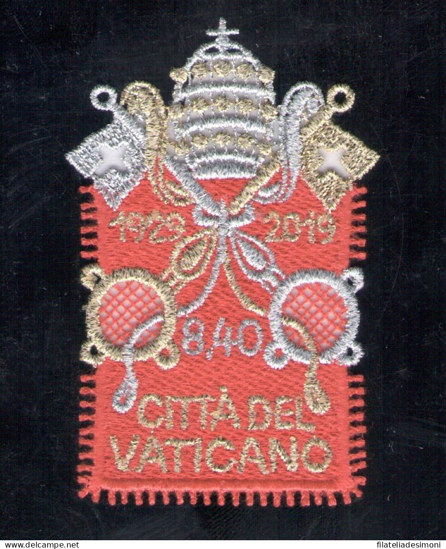 2019 Vaticano - Francobollo Da Euro 8.40 In Stoffa 90. Fondazione 1929-2019 MNH** - Other & Unclassified