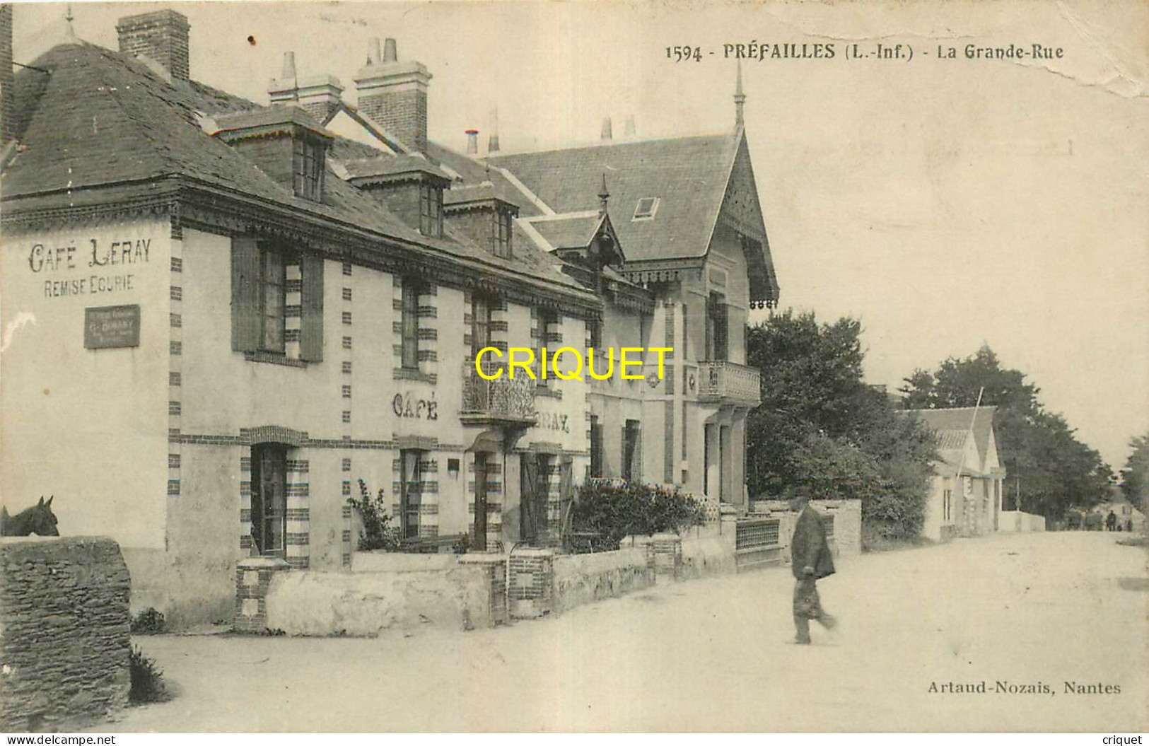 44 Préfailles, La Grande Rue, Café Leray Au 1er Plan, éd Nozais 1594 - Préfailles