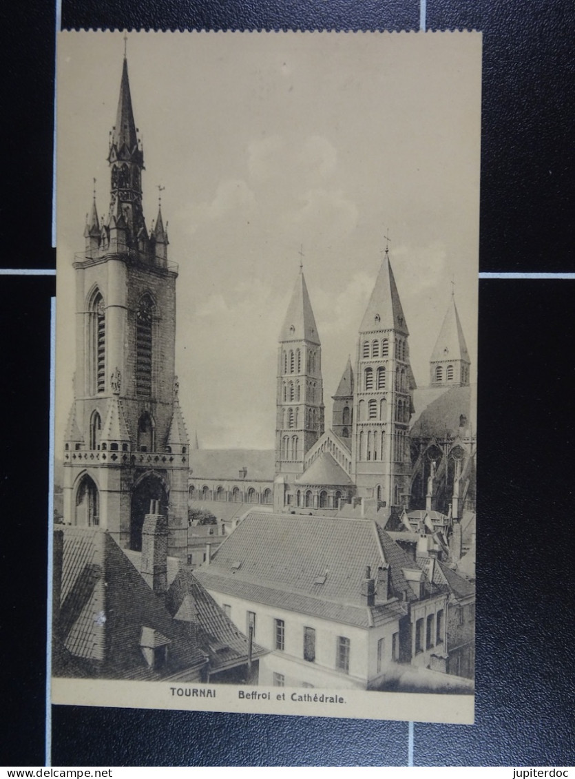 Tournai Beffroi Et Cathédrale - Doornik